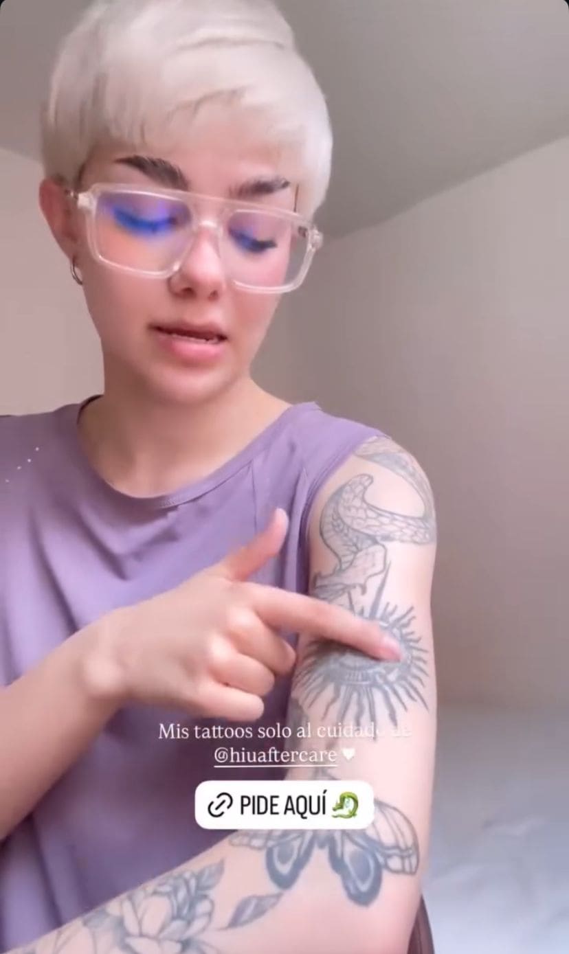 <em>Andrea Q.</em>✅​